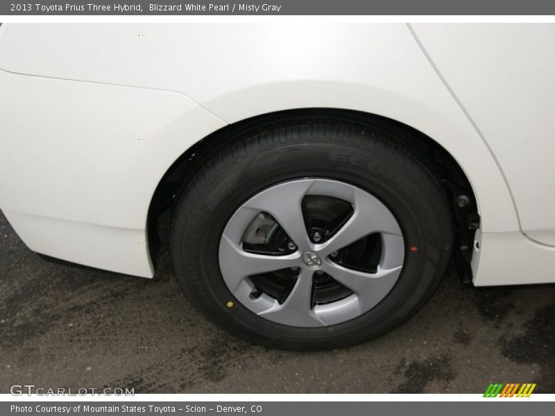 Blizzard White Pearl / Misty Gray 2013 Toyota Prius Three Hybrid