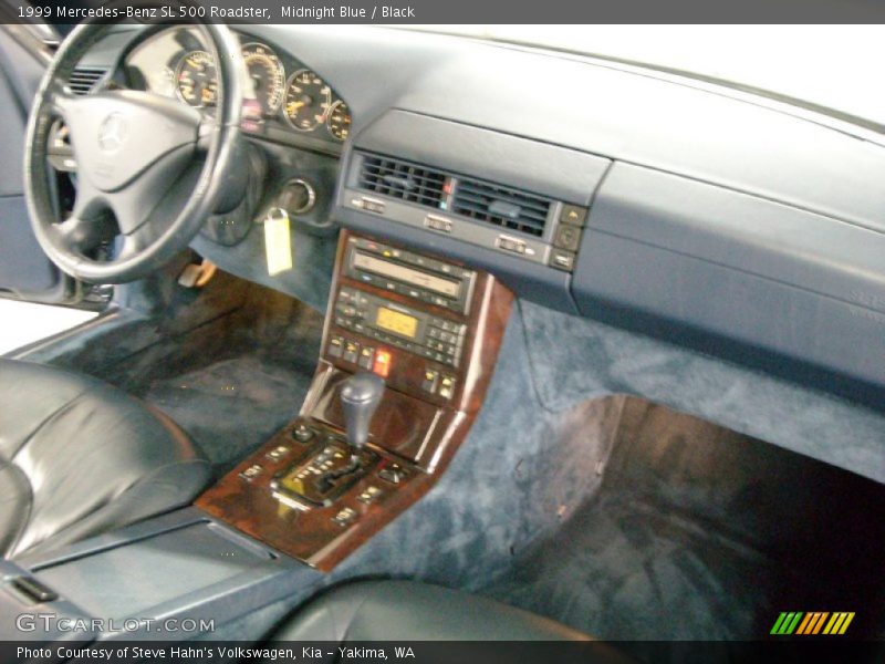 Dashboard of 1999 SL 500 Roadster