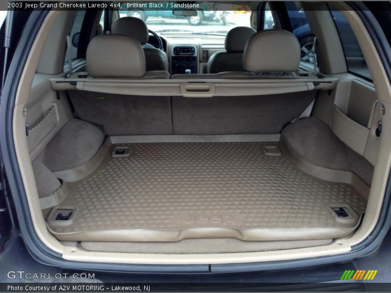  2003 Grand Cherokee Laredo 4x4 Trunk
