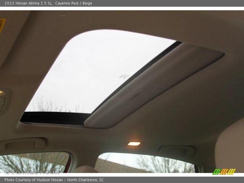 Cayenne Red / Beige 2013 Nissan Altima 2.5 SL