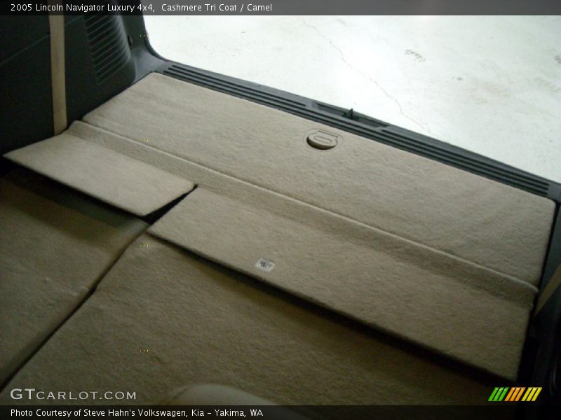 Cashmere Tri Coat / Camel 2005 Lincoln Navigator Luxury 4x4