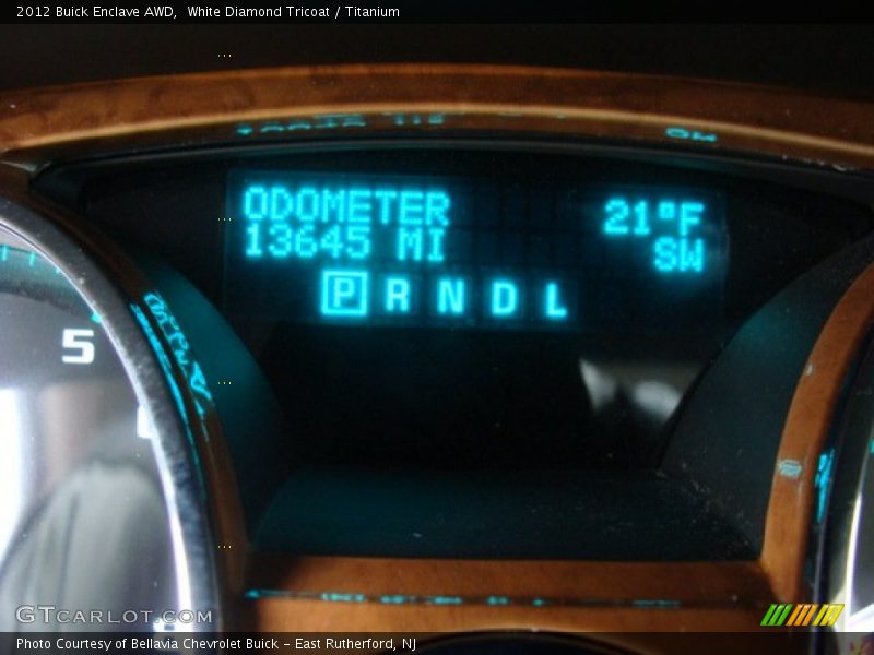 White Diamond Tricoat / Titanium 2012 Buick Enclave AWD