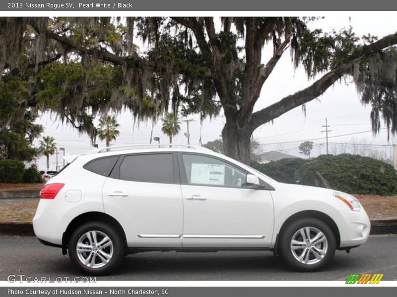 Pearl White / Black 2013 Nissan Rogue SV