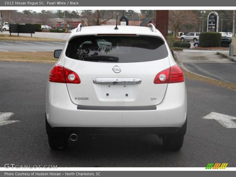Pearl White / Black 2013 Nissan Rogue SV