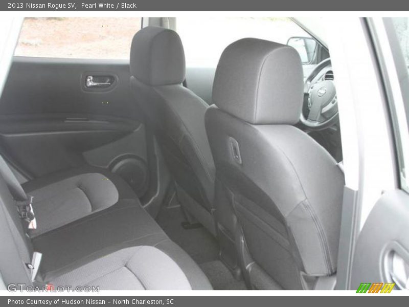 Pearl White / Black 2013 Nissan Rogue SV