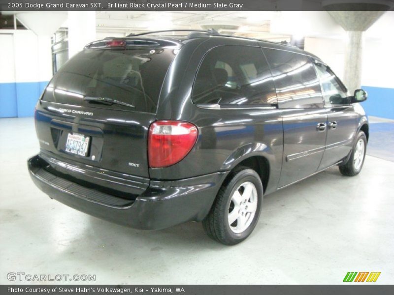 Brilliant Black Crystal Pearl / Medium Slate Gray 2005 Dodge Grand Caravan SXT