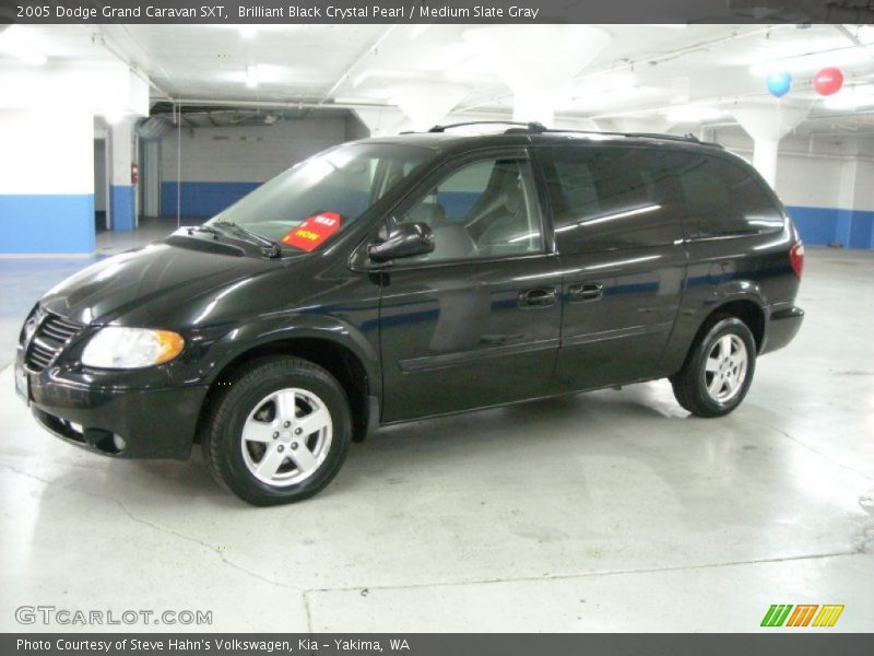 Brilliant Black Crystal Pearl / Medium Slate Gray 2005 Dodge Grand Caravan SXT