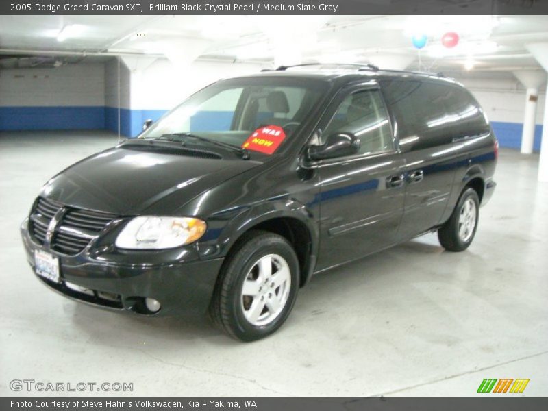 Brilliant Black Crystal Pearl / Medium Slate Gray 2005 Dodge Grand Caravan SXT