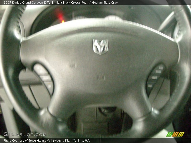 Brilliant Black Crystal Pearl / Medium Slate Gray 2005 Dodge Grand Caravan SXT