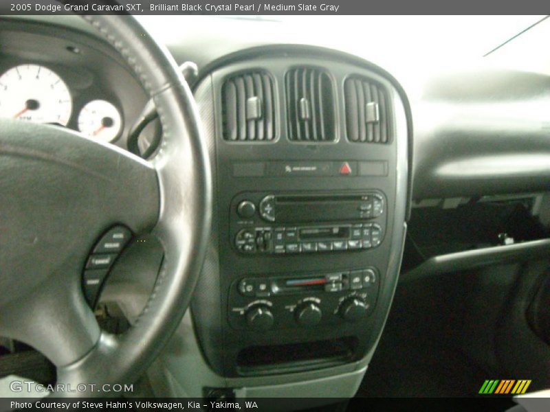 Brilliant Black Crystal Pearl / Medium Slate Gray 2005 Dodge Grand Caravan SXT