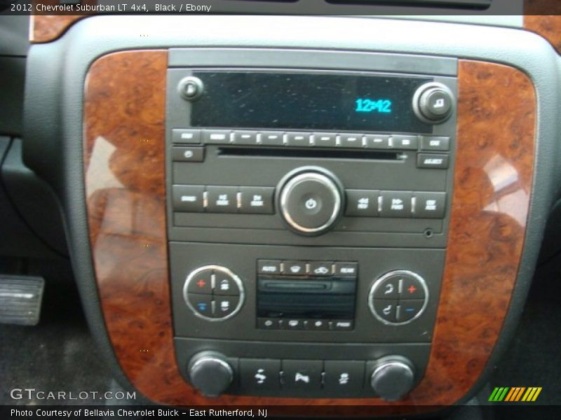 Black / Ebony 2012 Chevrolet Suburban LT 4x4