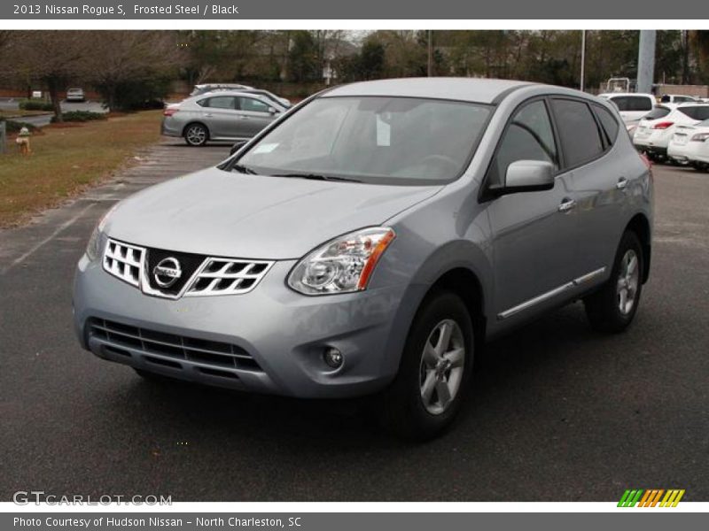 Frosted Steel / Black 2013 Nissan Rogue S