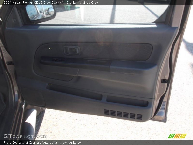 Granite Metallic / Gray 2004 Nissan Frontier XE V6 Crew Cab 4x4