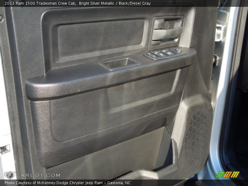 Bright Silver Metallic / Black/Diesel Gray 2013 Ram 1500 Tradesman Crew Cab