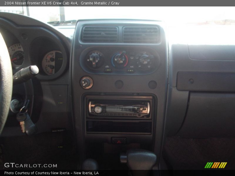 Granite Metallic / Gray 2004 Nissan Frontier XE V6 Crew Cab 4x4