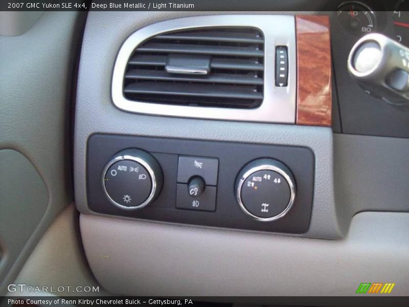 Deep Blue Metallic / Light Titanium 2007 GMC Yukon SLE 4x4