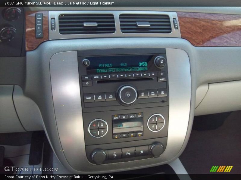 Deep Blue Metallic / Light Titanium 2007 GMC Yukon SLE 4x4