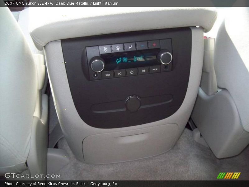 Deep Blue Metallic / Light Titanium 2007 GMC Yukon SLE 4x4