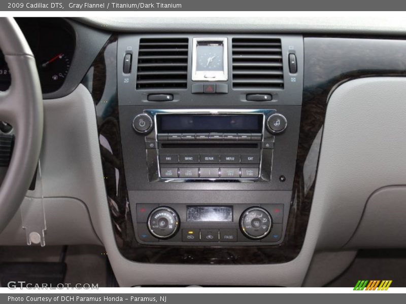 Gray Flannel / Titanium/Dark Titanium 2009 Cadillac DTS