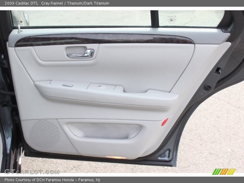Gray Flannel / Titanium/Dark Titanium 2009 Cadillac DTS