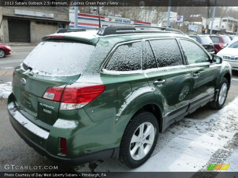 Cypress Green Pearl / Ivory 2013 Subaru Outback 2.5i Premium