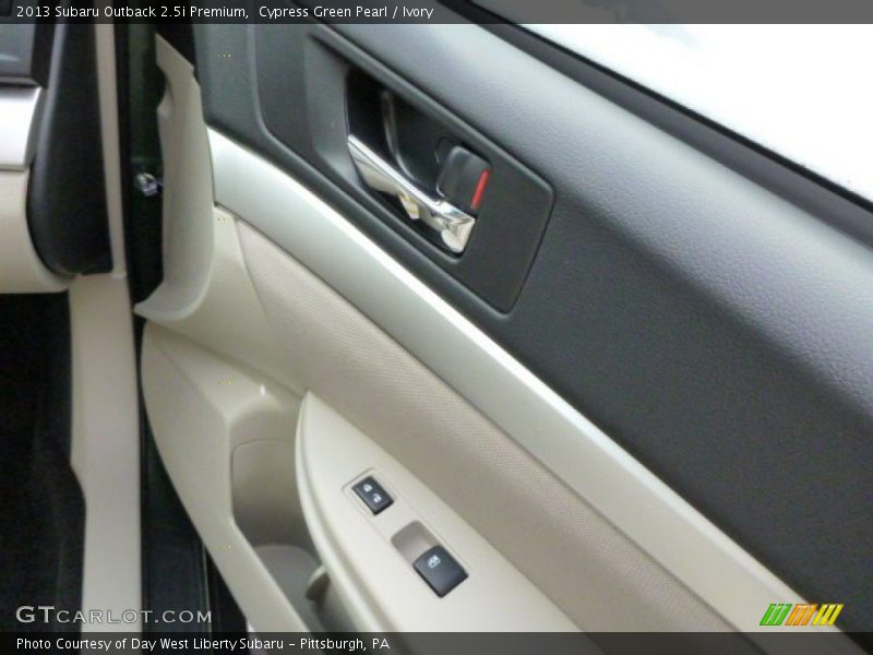 Cypress Green Pearl / Ivory 2013 Subaru Outback 2.5i Premium