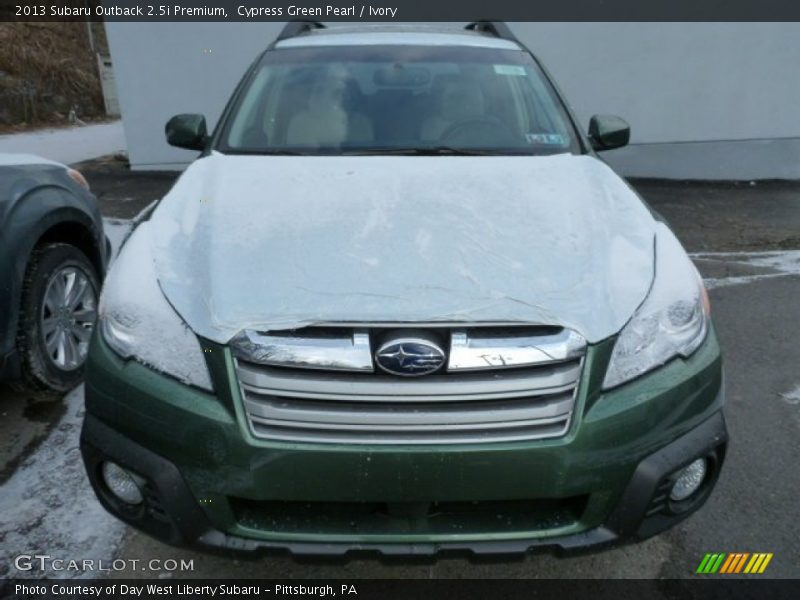 Cypress Green Pearl / Ivory 2013 Subaru Outback 2.5i Premium