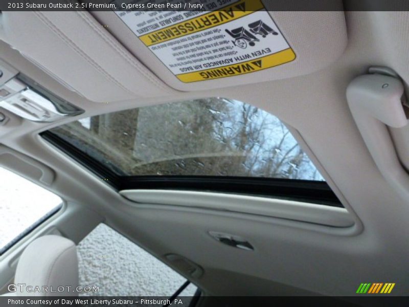 Cypress Green Pearl / Ivory 2013 Subaru Outback 2.5i Premium