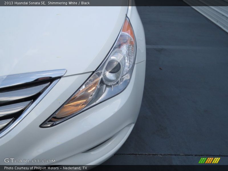 Shimmering White / Black 2013 Hyundai Sonata SE