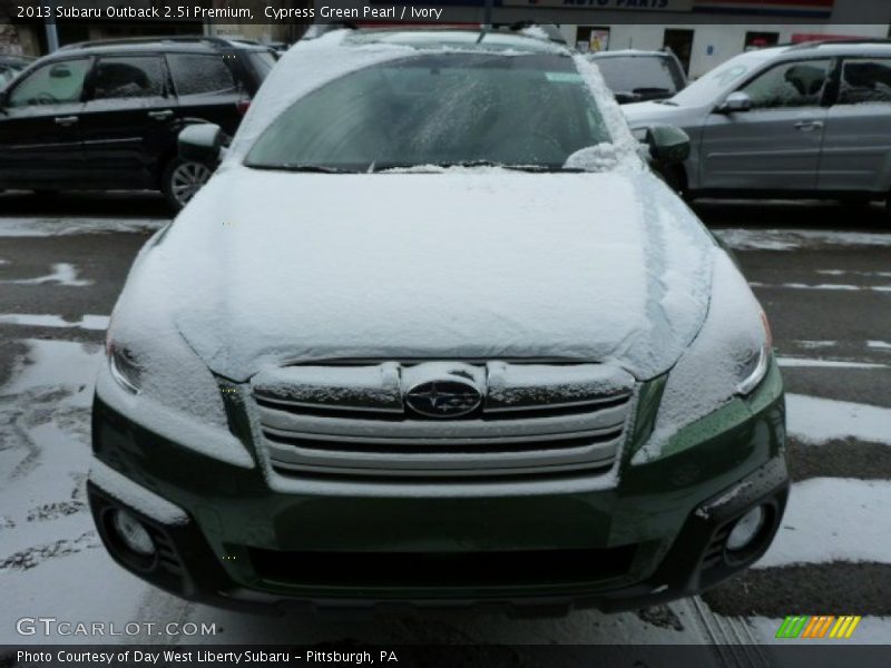 Cypress Green Pearl / Ivory 2013 Subaru Outback 2.5i Premium