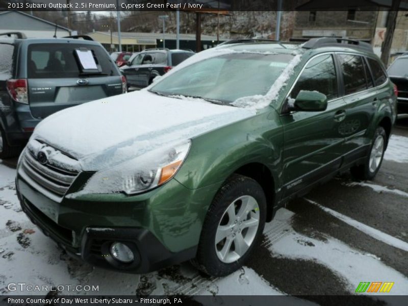 Cypress Green Pearl / Ivory 2013 Subaru Outback 2.5i Premium