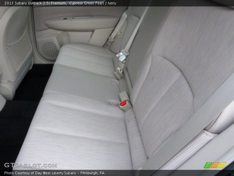 Cypress Green Pearl / Ivory 2013 Subaru Outback 2.5i Premium