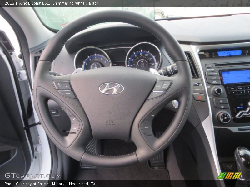 Shimmering White / Black 2013 Hyundai Sonata SE