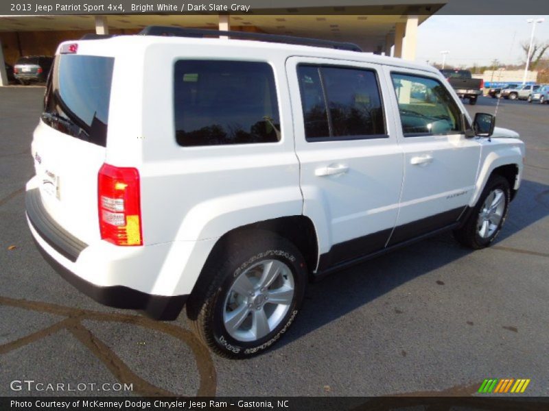 Bright White / Dark Slate Gray 2013 Jeep Patriot Sport 4x4