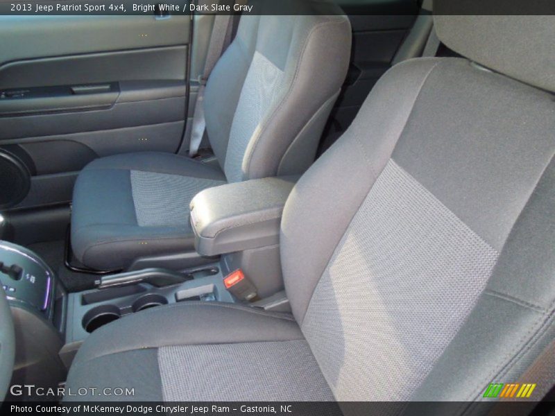 Bright White / Dark Slate Gray 2013 Jeep Patriot Sport 4x4