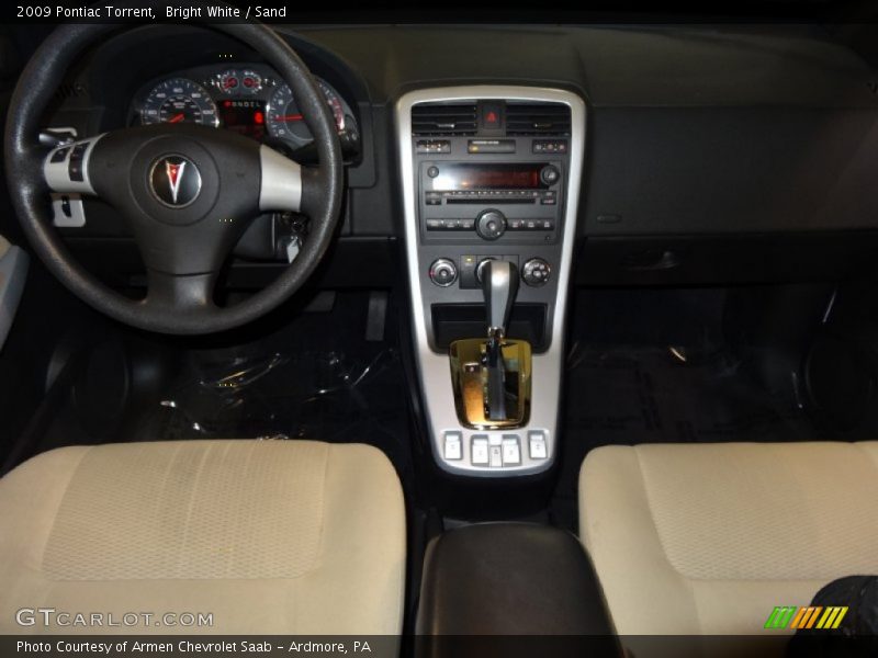 Bright White / Sand 2009 Pontiac Torrent