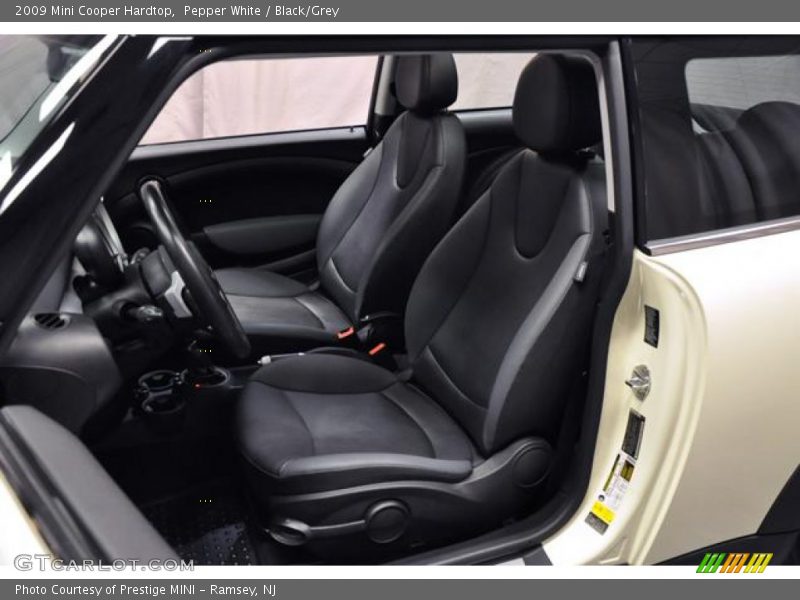 Pepper White / Black/Grey 2009 Mini Cooper Hardtop
