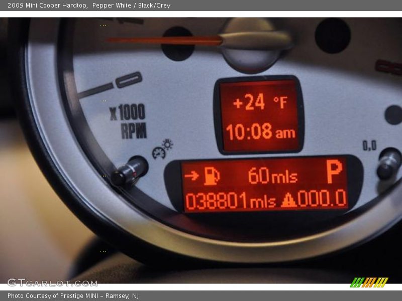 Pepper White / Black/Grey 2009 Mini Cooper Hardtop