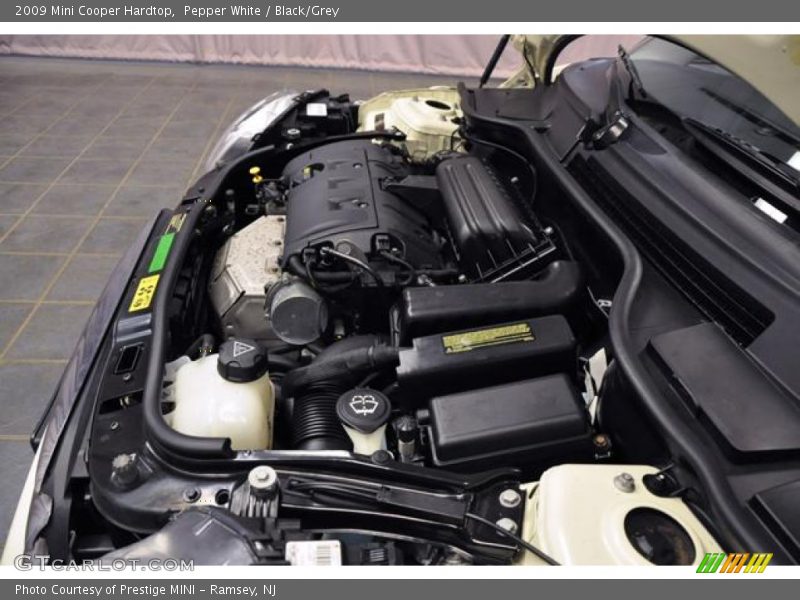 Pepper White / Black/Grey 2009 Mini Cooper Hardtop