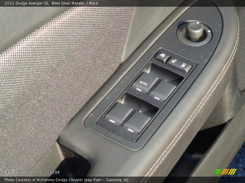 Billet Silver Metallic / Black 2013 Dodge Avenger SE