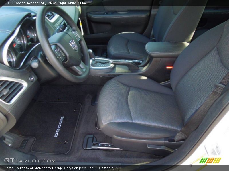 New Bright White / Black 2013 Dodge Avenger SE