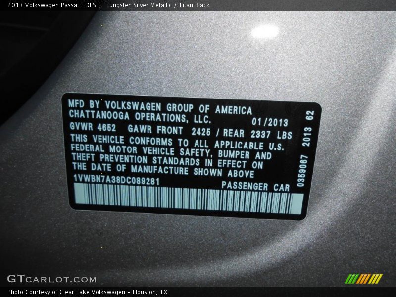 Tungsten Silver Metallic / Titan Black 2013 Volkswagen Passat TDI SE