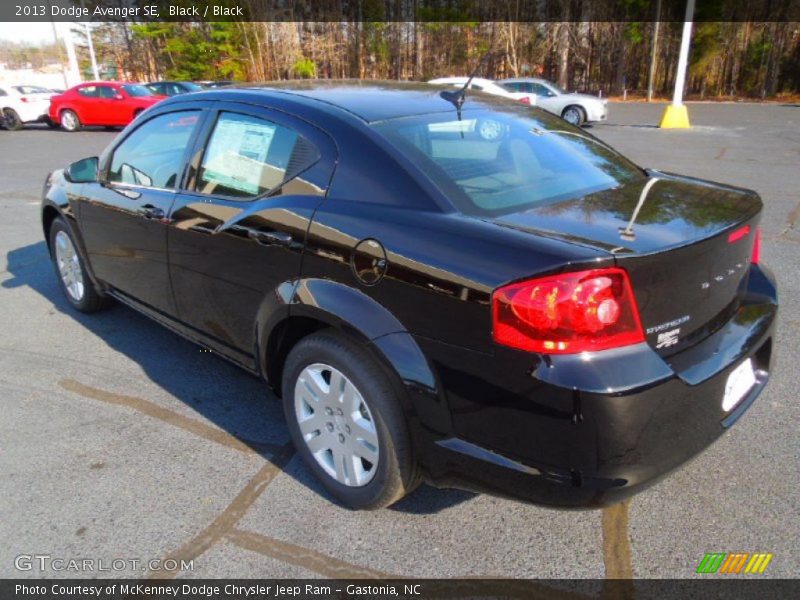 Black / Black 2013 Dodge Avenger SE