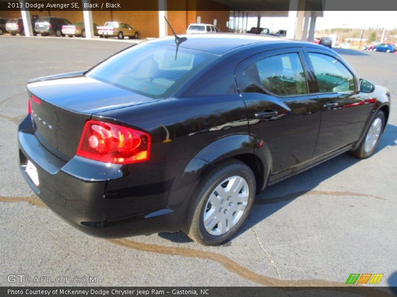 Black / Black 2013 Dodge Avenger SE