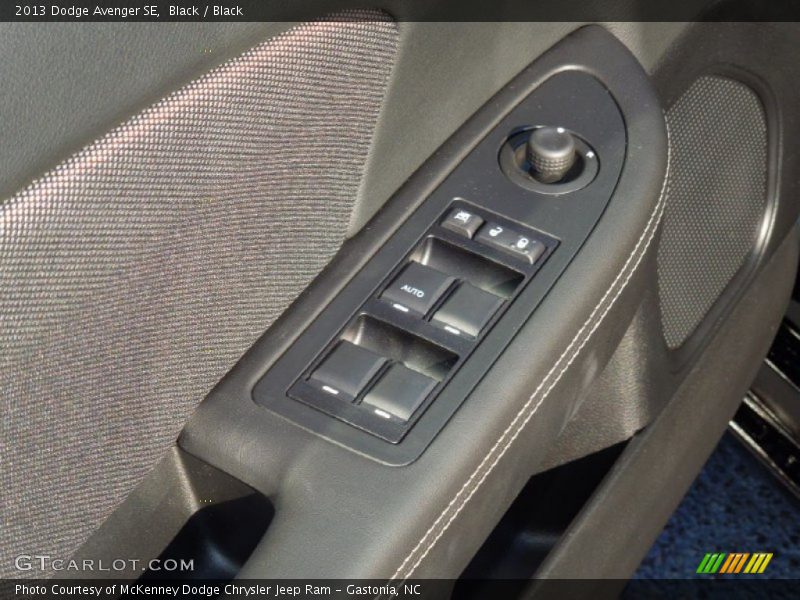 Black / Black 2013 Dodge Avenger SE