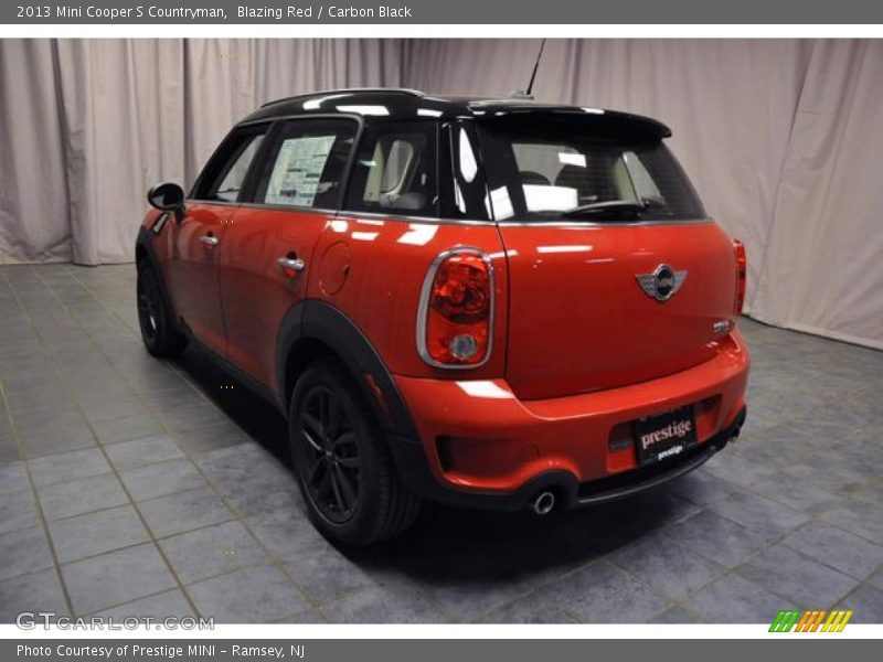 Blazing Red / Carbon Black 2013 Mini Cooper S Countryman
