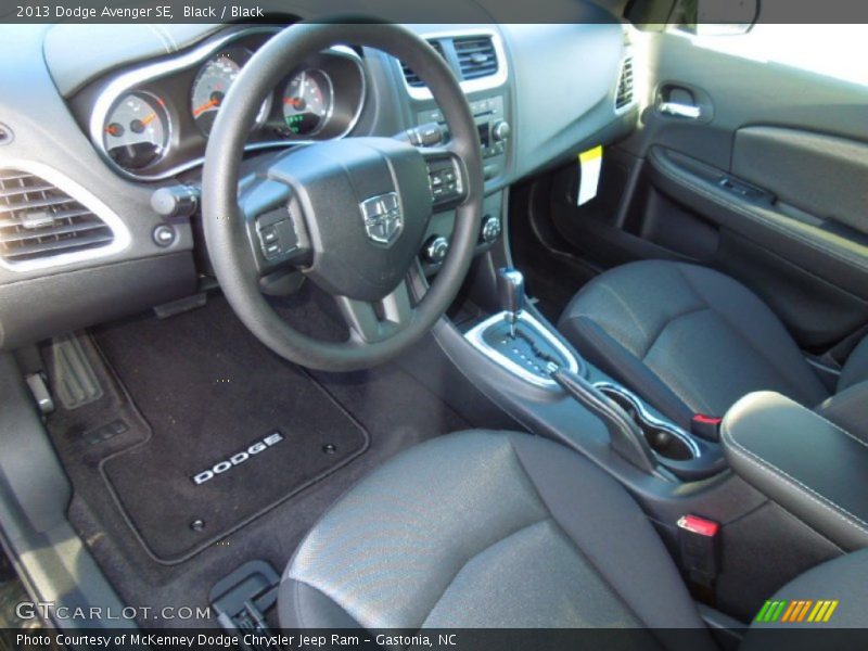 Black Interior - 2013 Avenger SE 