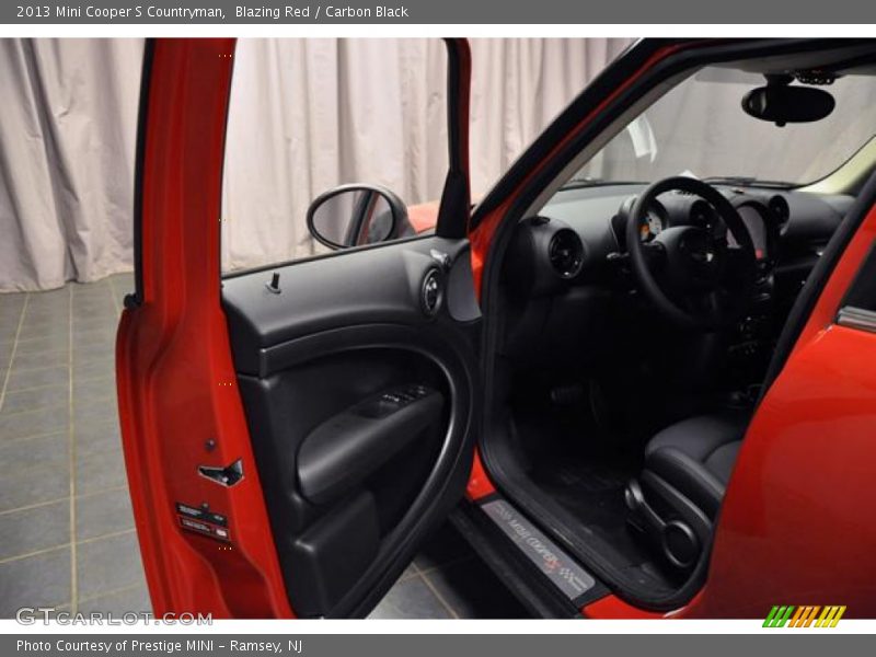 Blazing Red / Carbon Black 2013 Mini Cooper S Countryman