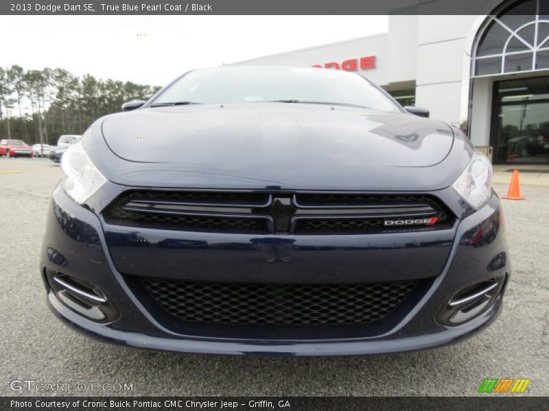 True Blue Pearl Coat / Black 2013 Dodge Dart SE