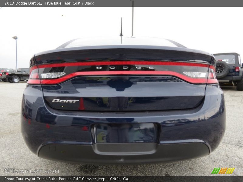 True Blue Pearl Coat / Black 2013 Dodge Dart SE